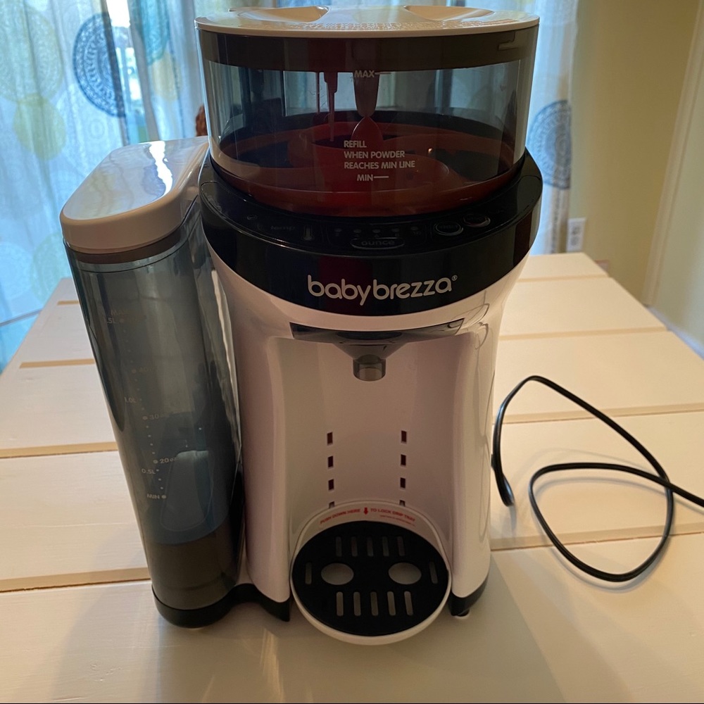 Baby Brezza Formula Pro (Formula Maker Machine)